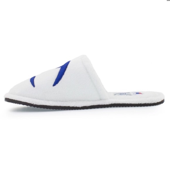 🎄 Champion Slippers NIB 🎄 - Picture 2 of 11